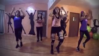 Oye Mujer  Live Healthy Zumba [upl. by Anirahc]