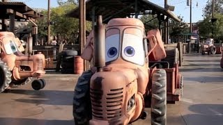 Maters Junkyard Jamboree ridethrough at Cars Land in Disney California Adventure [upl. by Naeruat234]