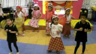 Paru parong Bukid HeidelbergPreschool [upl. by Abigail]