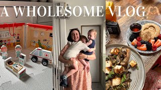 A Wholesome Vlog  Breakfast XMAS Presents amp Family Time  Mum of Two Vlogs [upl. by Lledniuq]