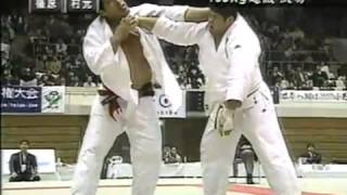 JUDO 2001 All Japan Shinichi Shinohara 篠原 信 JPN  Tatsuhiro Muramoto 村元 辰寛 JPN [upl. by Cleodell]