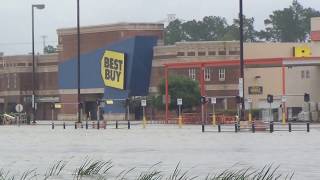 Hurricane Harvey in Humble Texas at Deerbrook Mall and Hwy 59 Part 4 [upl. by Salim326]