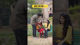 Guitar Free me le liya😂 Ladki Darr gayi😅 ajgarbadmash funny ytshorts [upl. by Euqinomod]