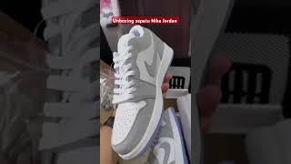 unboxing Nike Jordan sepatunike adidas vent [upl. by Acirne20]