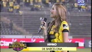 Carolina Aguirre Miss Ecuador canta el Himno de Barcelona [upl. by Norred]