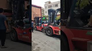 Guangdong HeadPower AirConditioning CoLtd container loading super big forklifts [upl. by Raff612]