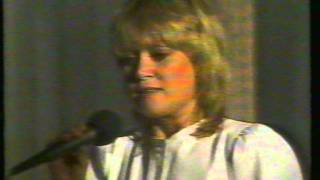 Gitte Haenning  Würdest du mich bitte ausreden lassen 1981 live [upl. by Nnyltiac647]