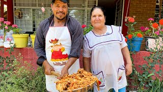 Carnitas Autenticas de Michoacan De Mi Rancho A Tu Cocina [upl. by Ettedualc]