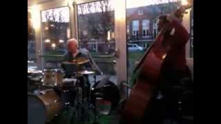 Dolf Delprado Double Bass Dutch jazz hero with Henk Doove on drums [upl. by Assen]