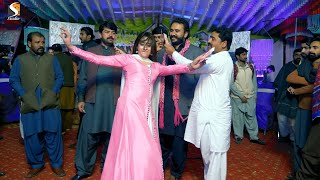 Raat Guzardi Jandi Ay  Gul Mishal Mujra Dance Performance  Haripur Show 2020 [upl. by Fahy126]