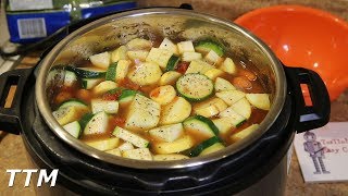 Vegan Minestrone Soup in the Instant PotEasy Cooking [upl. by Cassy]