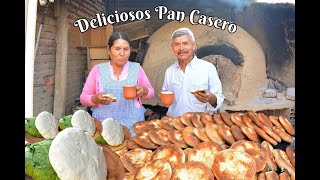 Pan Casero con queso de cabra  En horno de barro [upl. by Pownall213]