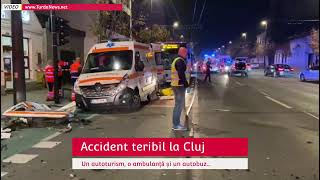 Accident teribil la Cluj Un autoturism o ambulanță și un autobuz 06112024 [upl. by Enaile287]