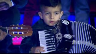 ¡Este chico tiene mucho futuro Mirá cómo llevó adelante un show entero [upl. by Cross]