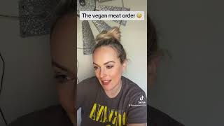 The vegan that orders steak 🤷‍♀️ restaurant server bartender vegan [upl. by Adnahsar]