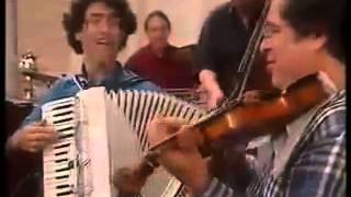 Itzhak Perlman plays Klezmer [upl. by Ecaroh]