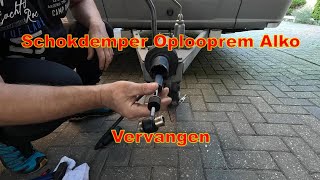 Schokdemper Oplooprem ALKO vervangen [upl. by Nadnal]