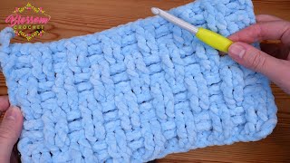 EASIEST Crochet Blanket For Bulky Yarn  How to Crochet The Mini Weave Stitch Chenille Yarn [upl. by Drofub]