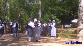 Les danseurs du Chaboussant en 2008 au Moulin de Labarthe en TarnetGaronne [upl. by Ludovico600]