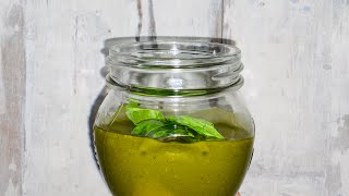 Vraie recette Pesto [upl. by Yar]