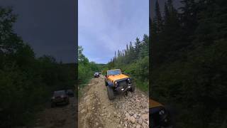 Le Club 4WD CHARLEVOIX en ascension de la montagne La Noyée dans Charlevoix jeep MonCharevoix [upl. by Llehsal392]