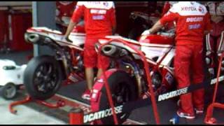 WSBK 10  Monza DUCATI 1198 F10 lultima Ducati ufficiale [upl. by Ennayllek]