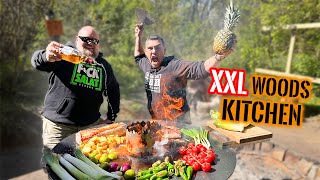 ALLES ANBRATEN auf XXL Feuerplatte  Die beste Folge Woods Kitchen mit 030BBQ  Survival Mattin [upl. by Oiruam]