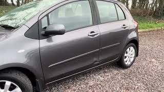 2009 Toyota Yaris 13 VVTi TR Walkaround [upl. by Vilhelmina]