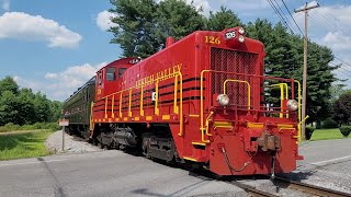 Chasing Everett Railroad quotMorrisons Cove AG Parade Trainquot From Holidaysburg To Martinsburg [upl. by Celia]