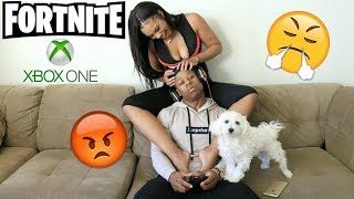 ANNOYING MY BOYFRIEND WHILE GAMING PRANK PRANK WARS [upl. by Oesile]