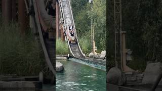 Menhir Express en acción🌊🚤 Una flume ride con un chapuzón épicoshorts Rollercoaster ThemePark [upl. by Nale]