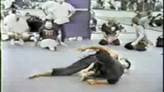 Mande Muda Silat  Guru Besar Herman Suwanda [upl. by Mor]