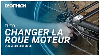 TUTO  Comment changer la roue avec moteur des vélos électriques ELOPS  🚲 I Decathlon [upl. by Leggat]