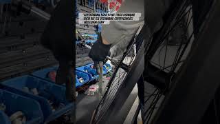 Centrowanie koła a jego centryczność roadbike gravel tubeless mtb wheelie bikemechanic shorts [upl. by Eirot]