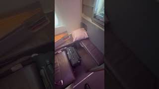 Airbus A350 Business Class Seat Bassinet Seat Singapore Airlines [upl. by Raf]