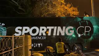 Receção ao autocarro da equipa do Sporting CP no jogo contra a BSAD no Jamor [upl. by Aelahs]