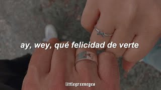 quotay wey qué felicidad de verte y luego tus labios besarquot  tiktok letra [upl. by Norre]