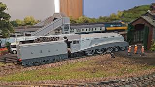 Hornby Class A4 quotSilver Linkquot  Repair Request [upl. by Parry]