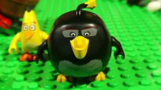 LEGO ANGRY BIRDS  NAUGHTY PIGS [upl. by Tobie]