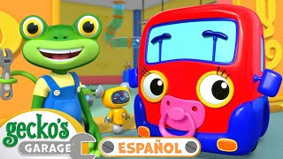 La primera visita de bebé camión  Garaje de Gecko  Carros para niños  Vídeos educativos [upl. by Beau]