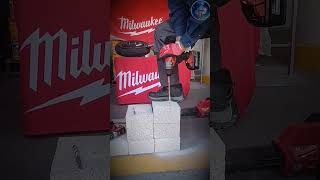 Cómo perforar bloc con taladro percutor Milwaukee 290420 tools tips electricity diy [upl. by Thom]