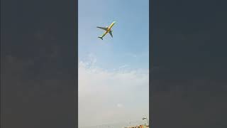 Huge airplane takeoff plane shortvideo [upl. by Aihsenak]