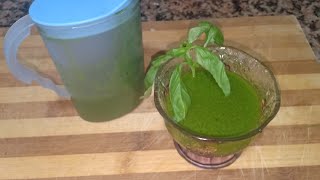 صلصة البيسطوصلصة الريحان الحبق البازيليك بمكونات أساسية دون فرماج أو مكسرات 🌿🥗Sauce BasilicPesto [upl. by Argus686]