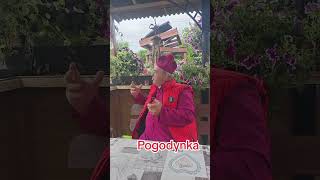 Pogodynka 😅 dlaciebie proboszcztiktoka funny plebania śmieszne [upl. by Tillie]