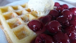 Thermomix TM 5 Belgische Waffeln mit heißen Kirschen aus quotLieblingsrezepte der Thermimaus 2quot [upl. by Orren360]