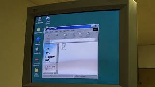 Windows 98 install support driver for a USB Flash Drive in the BACKROOMS [upl. by Sloatman270]