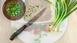 How to make Sri Lankan style leeks recipe 🥙🥗10 MINUTE [upl. by Maxa381]