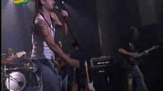 Melendi  Loco DIRECTO [upl. by Anirehtak]