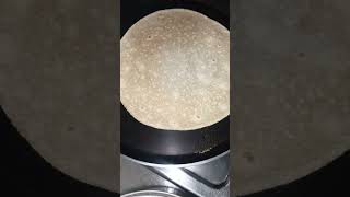 Two type of roti makingytshortyttrendingytviraltrendingtrendingreelstrendingshortsviralreels [upl. by Akenihs]