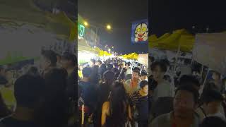 Crowded night market in KL travel food treetfood kl malaysia crowd kualalumpur [upl. by Anola142]